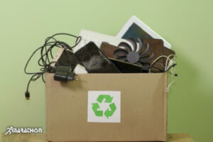 cutie cu deseuri electronice